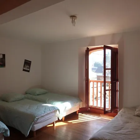Hostel De L'escolan