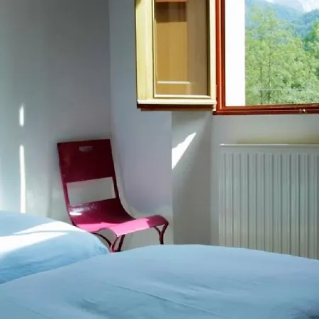 Хостел De L'escolan *